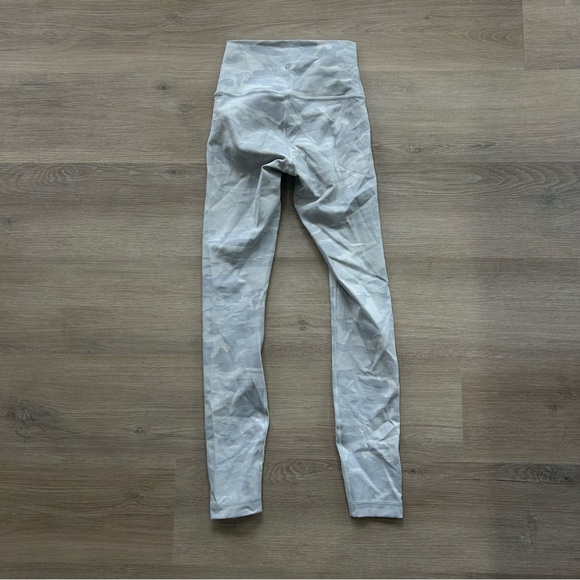 Lululemon Wunder Under High Rise Tight *Luxtreme - Picture 9 of 10